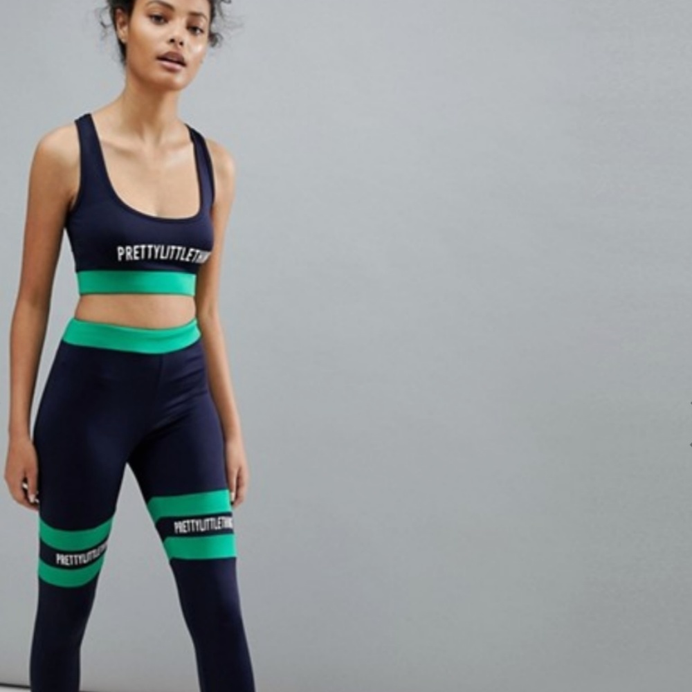 PrettyLittleThing Logo Contrast Stripe Gym Legging